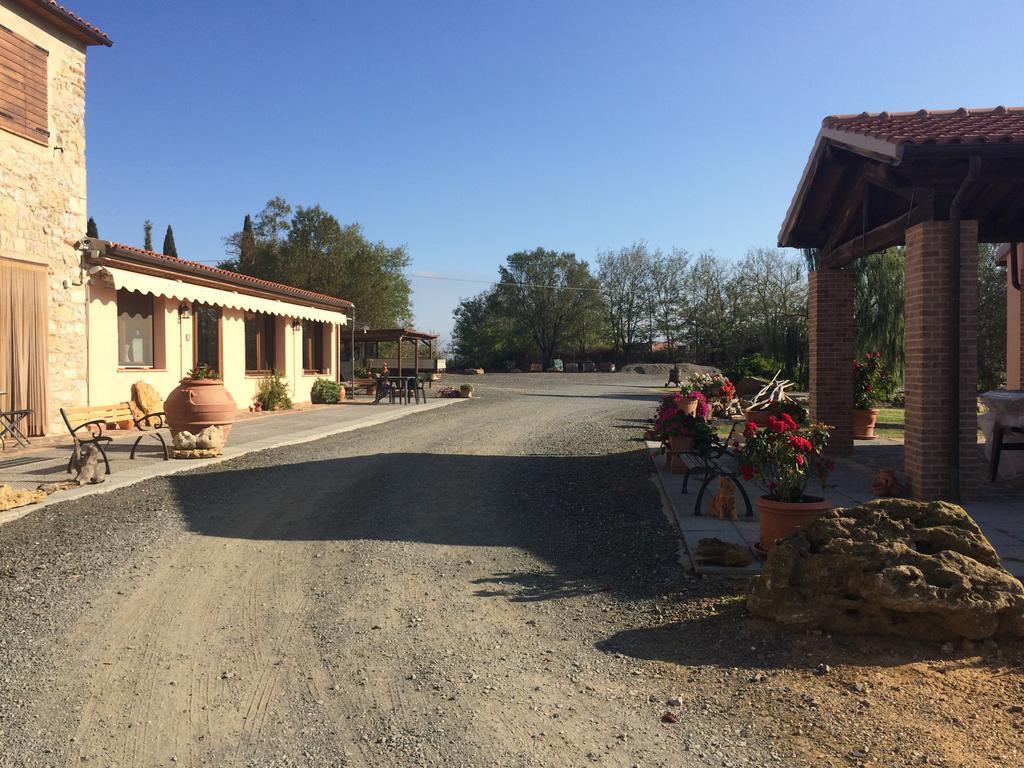 Istia dʼOmbrone Agriturismo Diaccialoneヴィラ エクステリア 写真